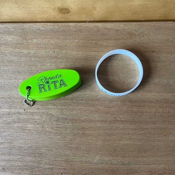 NUTRL band bracelet 
Rhonda Rita keychain - Picture 2 of 3